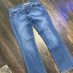 DKNY Women's Straight Leg Blue Jeans